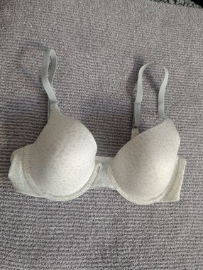 Everyday Light underwire Gray T-Shirt Bra with Subtle Animal Print